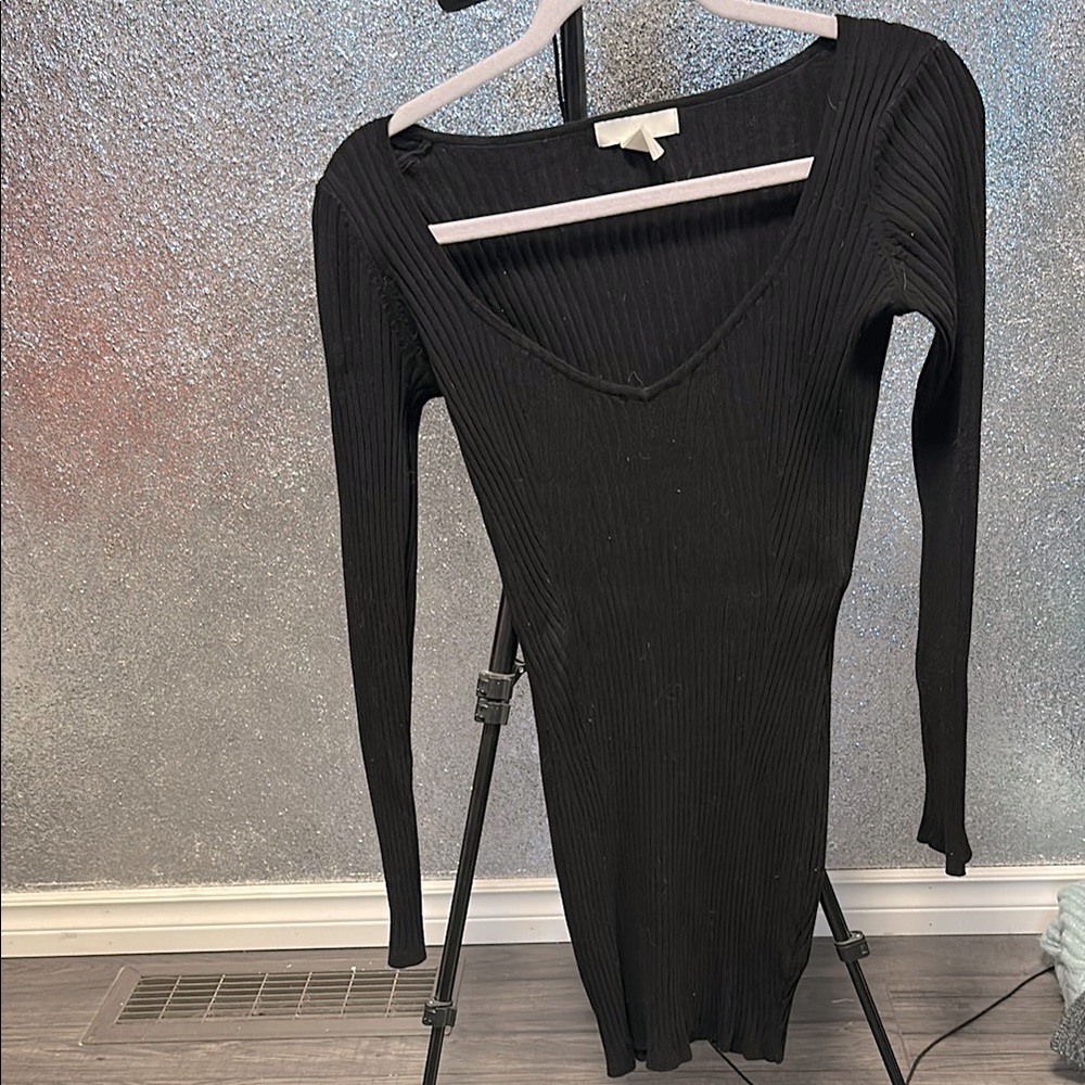 H&M - Elegant Black Ribbed Dress